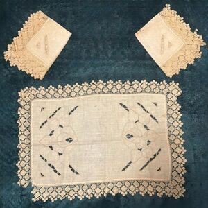 Vintage Antique Cream Lace Napkins and Place Mat